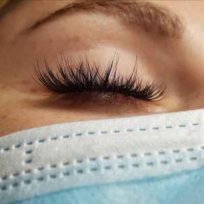 The LashRoom _ Extension Ciglia di Ambra Fregonese